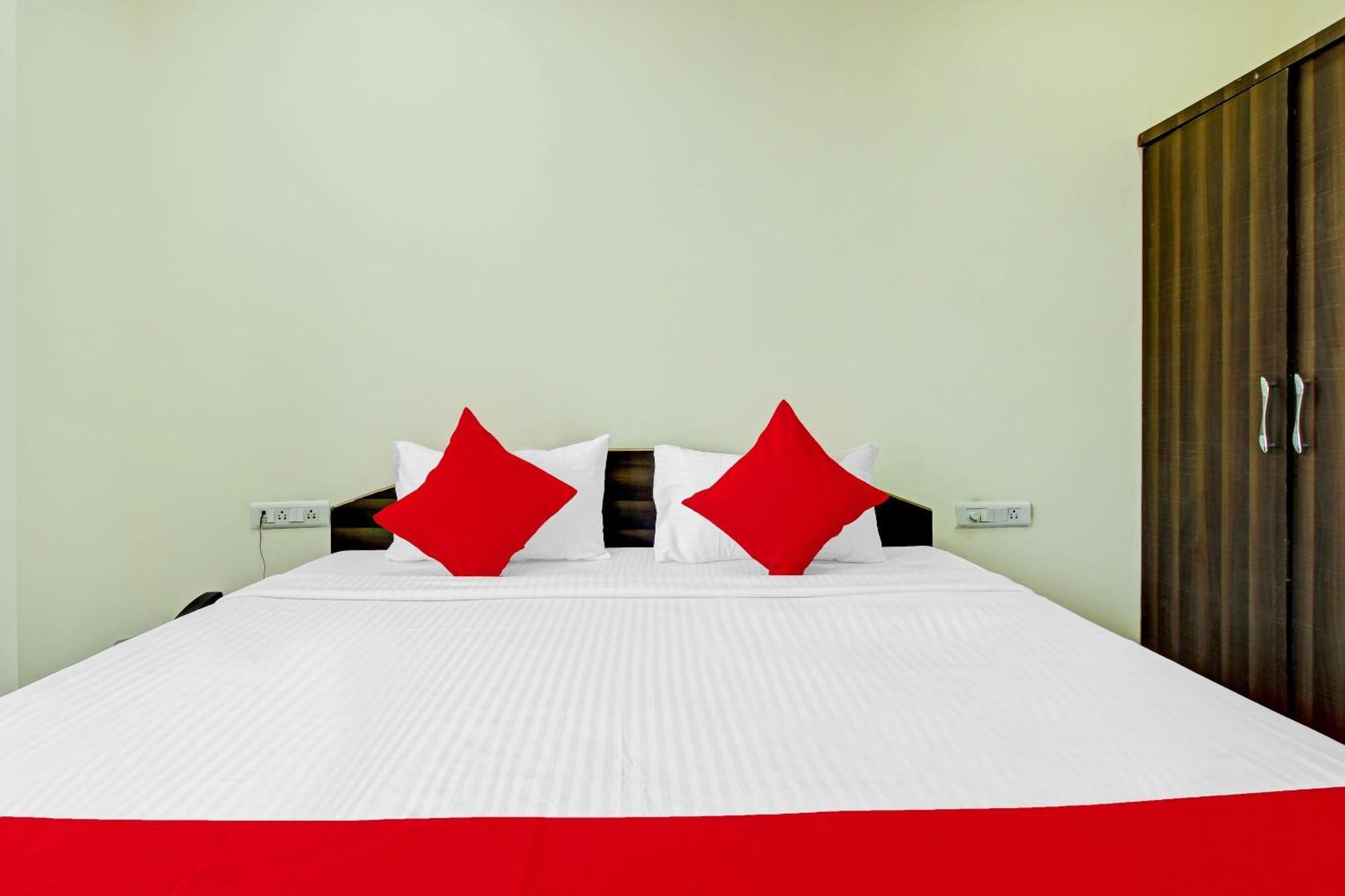 Hotel O Adhin Residency ไฮเดอราบัด ภายนอก รูปภาพ